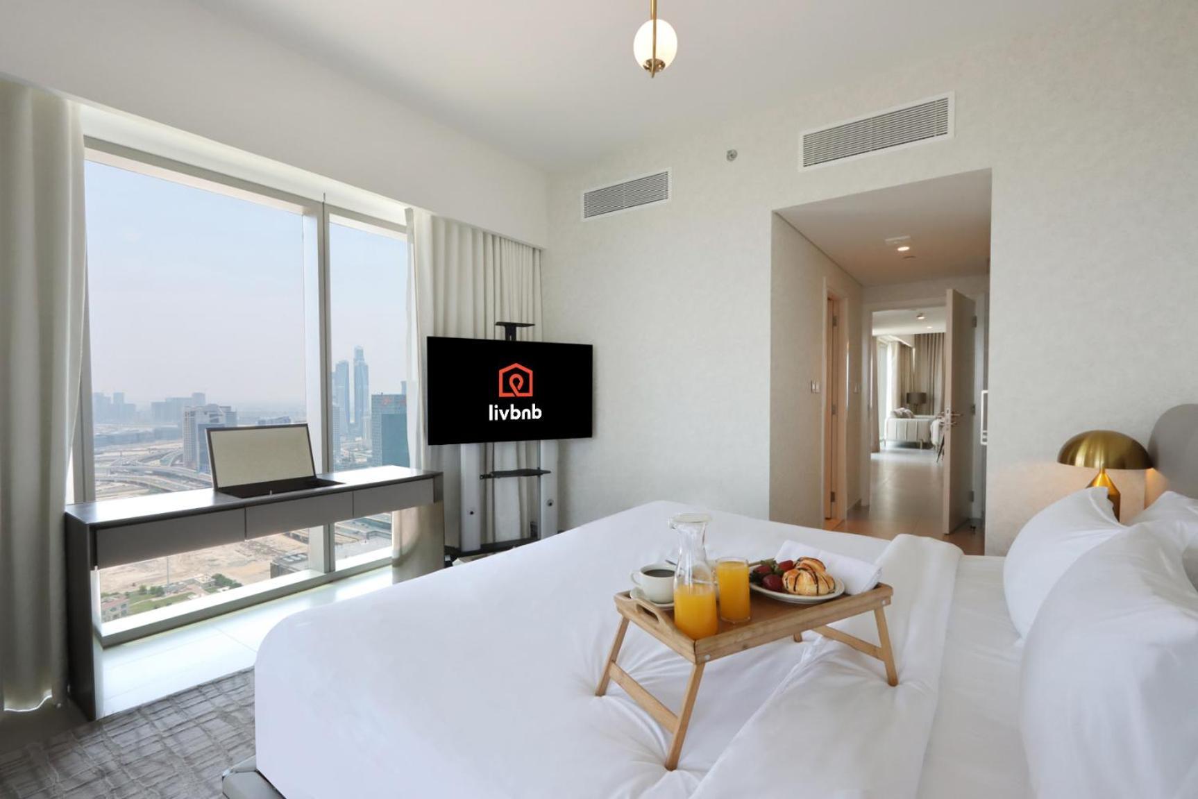 Livbnb-3br Next To Mall With Burj View * Dubai