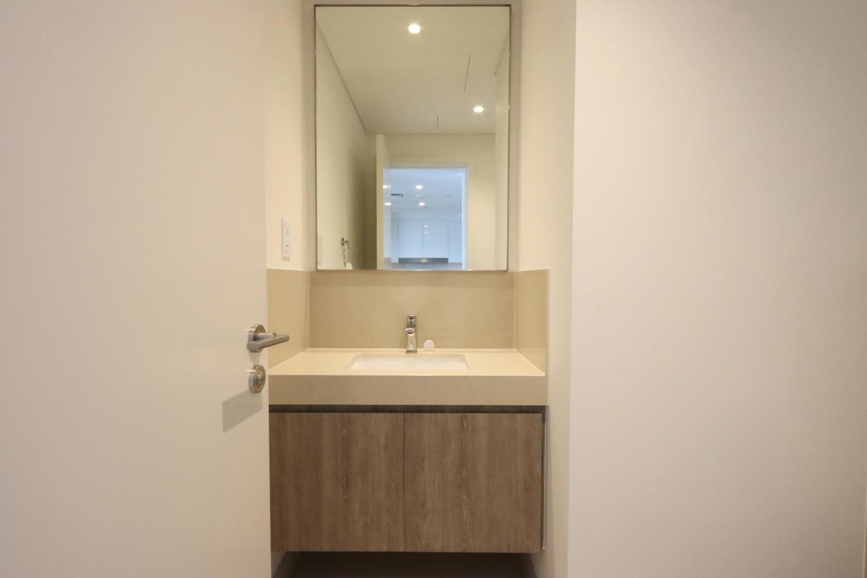 Livbnb-3br Next To Mall With Burj View *