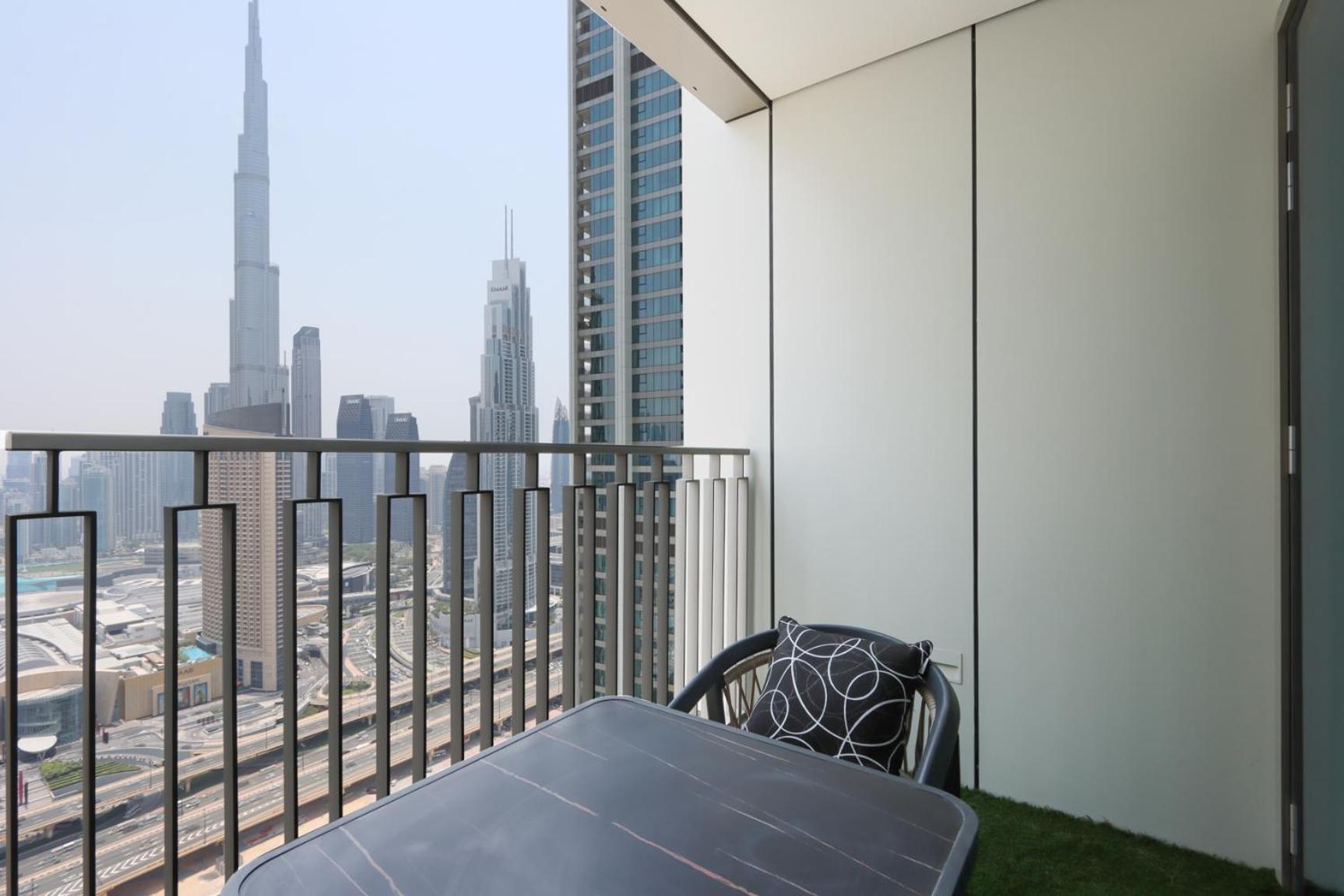 Livbnb-3br Next To Mall With Burj View *