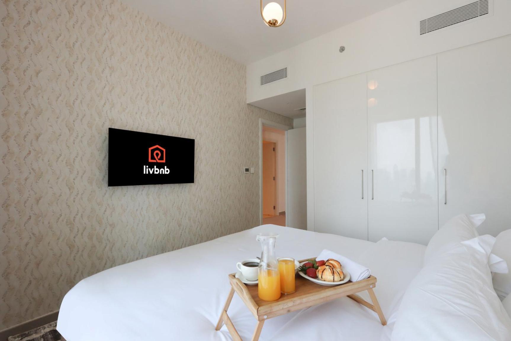 Livbnb-3br Next To Mall With Burj View Apartment Dubai